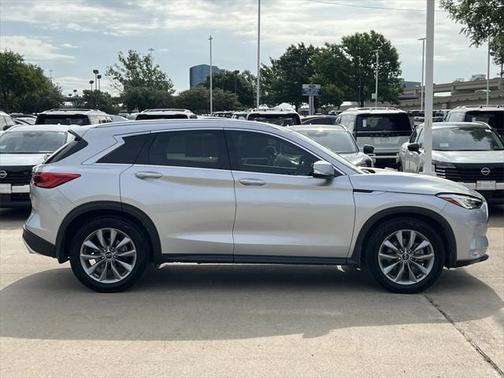 2021 INFINITI QX50 LUXE