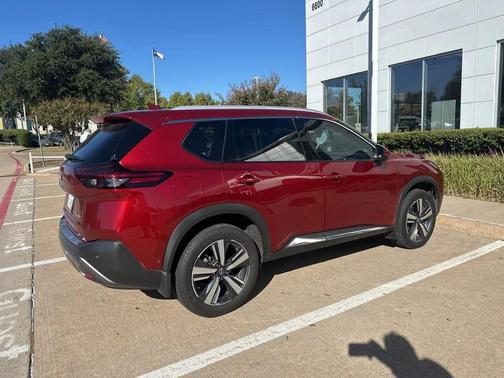 2022 Nissan Rogue SL