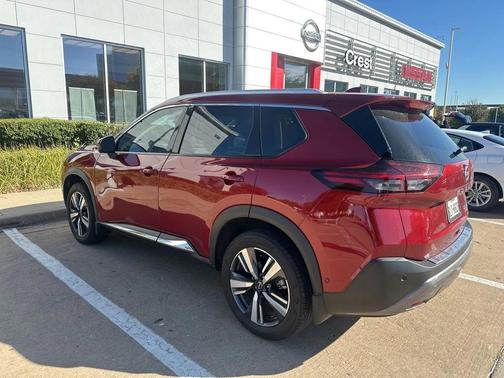 2022 Nissan Rogue SL