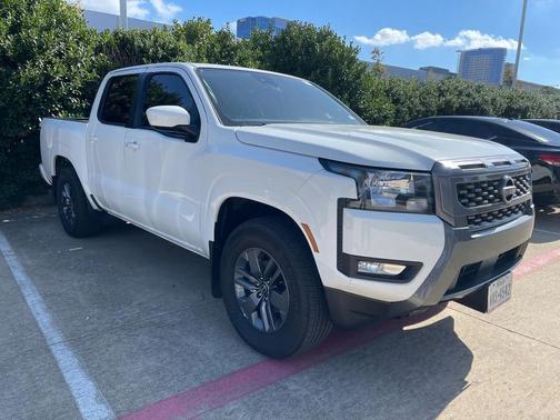 2025 Nissan Frontier SV