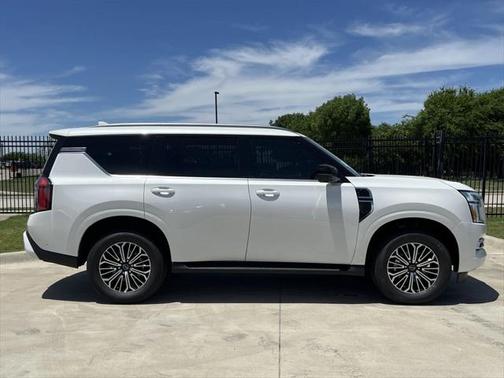 2025 Nissan Armada SL 4WD