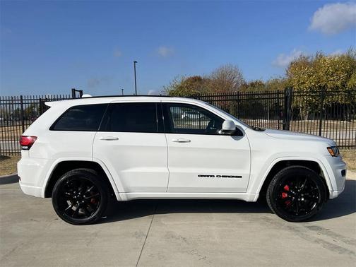 2021 Jeep Grand Cherokee Laredo
