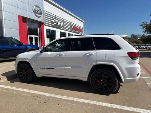 2021 Jeep Grand Cherokee Laredo