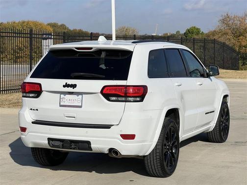 2021 Jeep Grand Cherokee Laredo