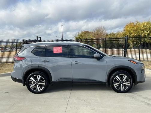 2024 Nissan Rogue SL