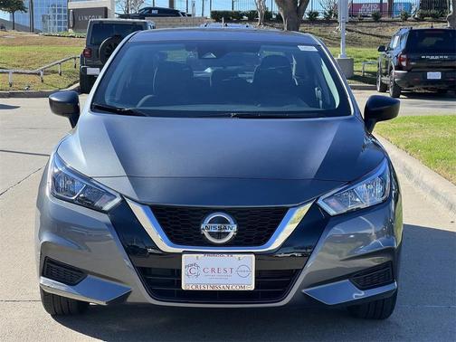 2022 Nissan Versa 1.6 S