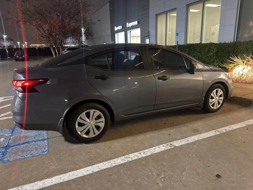 2022 Nissan Versa 1.6 S