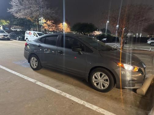 2022 Nissan Versa 1.6 S