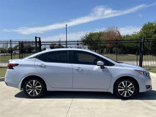 2024 Nissan Versa 1.6 SV