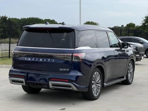 2025 INFINITI QX80 SENSORY AWD
