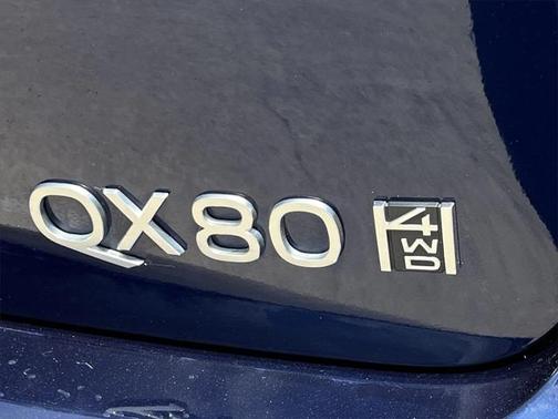 2025 INFINITI QX80 SENSORY AWD