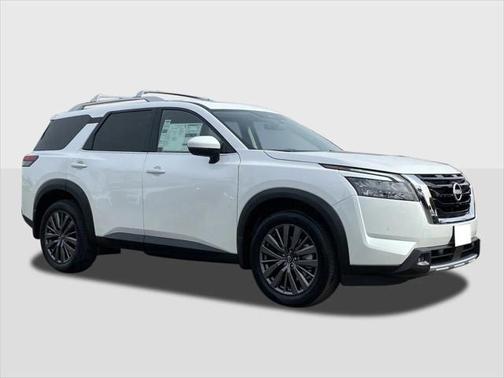 2025 Nissan Pathfinder SL FWD
