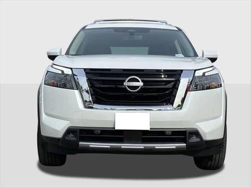 2025 Nissan Pathfinder SL FWD