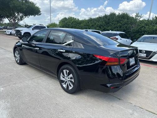 2025 Nissan Altima S FWD