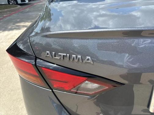 2025 Nissan Altima S FWD