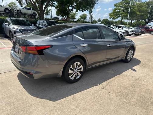 2025 Nissan Altima S FWD