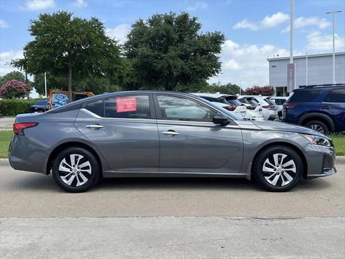 2025 Nissan Altima S FWD