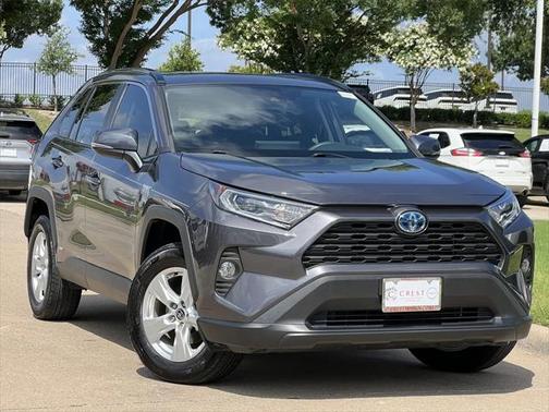 2021 Toyota RAV4 Hybrid XLE