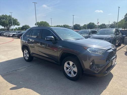 2021 Toyota RAV4 Hybrid XLE