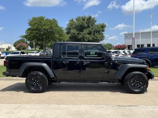 2024 Jeep Gladiator Sport