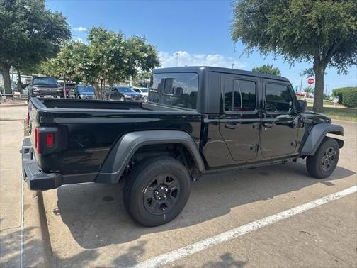 2024 Jeep Gladiator Sport