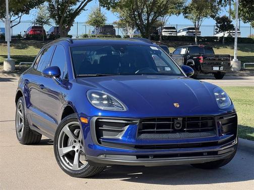 2023 Porsche Macan T
