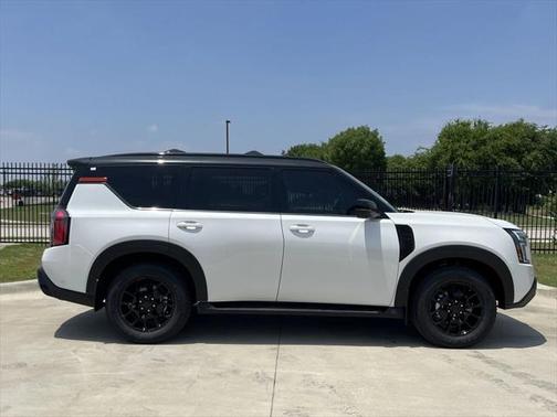 2025 Nissan Armada PRO-4X 4WD
