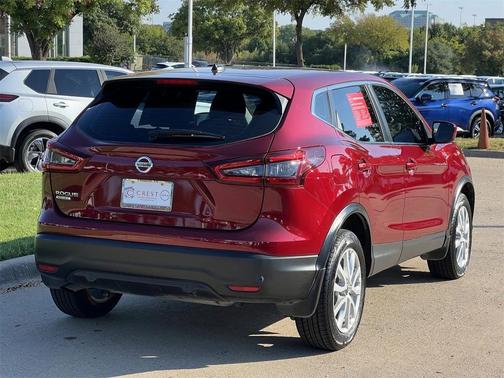 2022 Nissan Rogue Sport S