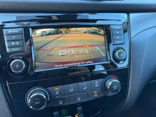 2022 Nissan Rogue Sport S