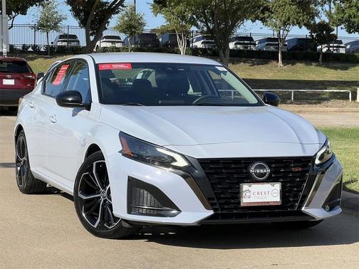 2023 Nissan Altima SR FWD