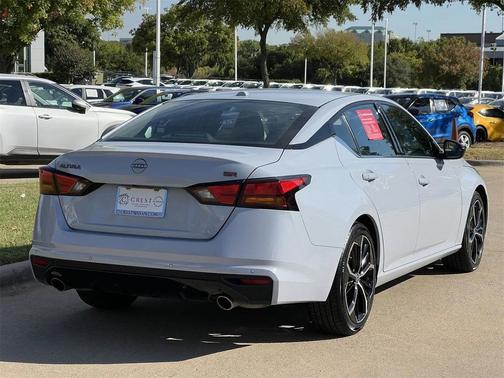2023 Nissan Altima SR FWD