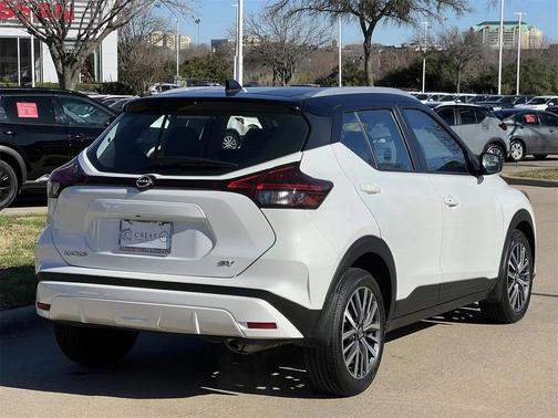 2023 Nissan Kicks SV