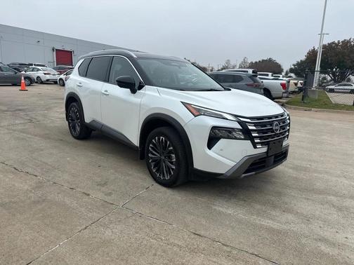 2025 Nissan Rogue SL