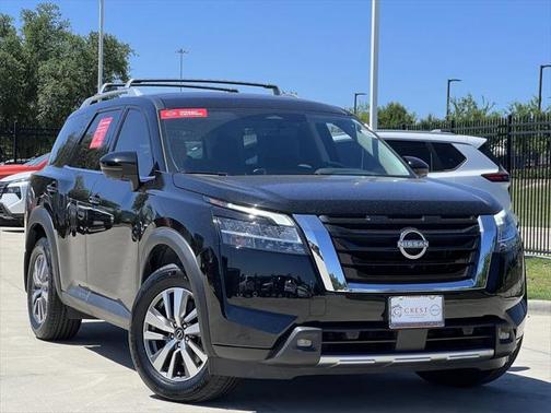 2023 Nissan Pathfinder SL FWD