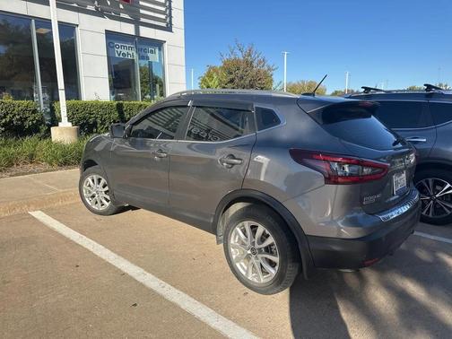 2022 Nissan Rogue Sport SV