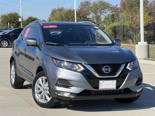 2022 Nissan Rogue Sport SV