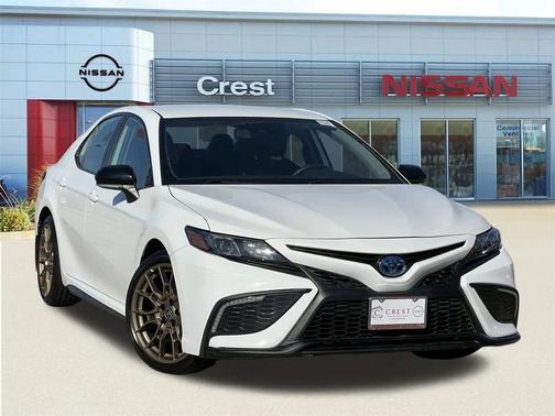 2024 Toyota Camry Hybrid SE