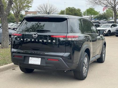 2025 Nissan Pathfinder S FWD