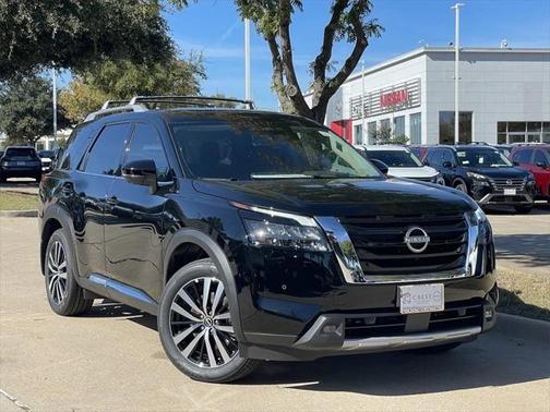 2025 Nissan Pathfinder Platinum FWD