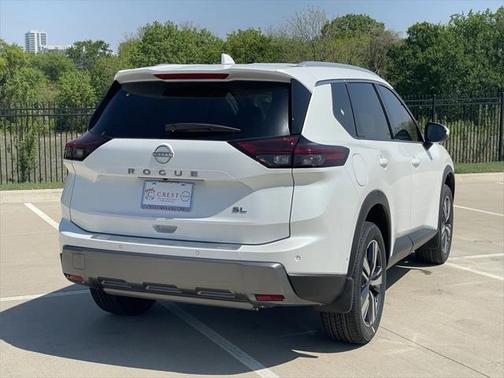2025 Nissan Rogue SL