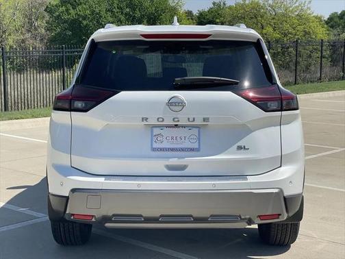 2025 Nissan Rogue SL
