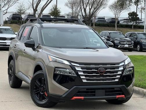 2025 Nissan Rogue Rock Creek