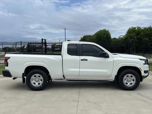 2025 Nissan Frontier S