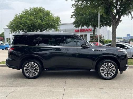 2025 INFINITI QX80 SENSORY AWD