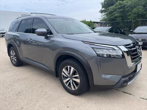 2024 Nissan Pathfinder SL FWD