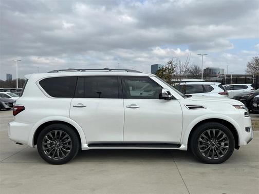 2024 Nissan Armada Platinum 4WD