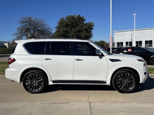 2024 Nissan Armada Platinum 4WD