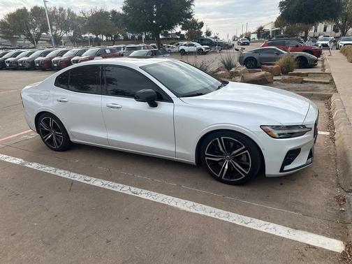 2021 Volvo S60 T6 R-Design