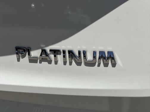 2022 Nissan Rogue Platinum