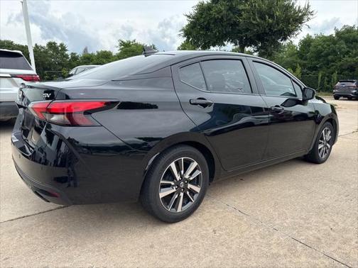 2021 Nissan Versa 1.6 SV
